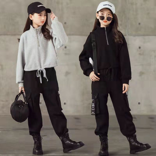 AO0508-212 طقم سبورت بناتي قطعتين ( بلوزة + بنطلون)