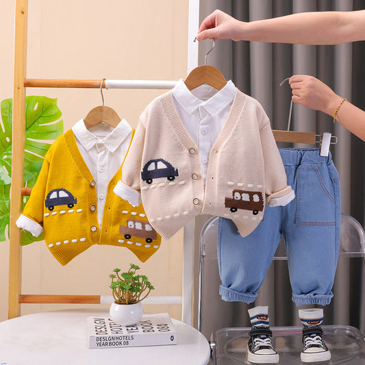 SSX220824-179 طقم ولادي 3 قطع ( قميص + جكيت صوف + بنطلون جينز )