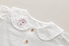 SSN040924-50 طقم بناتي كيتي 3 قطع ( فست صوف + قميص + بنطلون جينز )