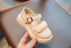 WDY260924-6 حذاء بناتي للأعياد والمناسبات مزين باللولو طبي ومريح