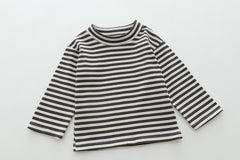 SSX220824-104 طقم 3 قطع ( بلوزة قطن + جكيت قطن + بنطلون جينز )