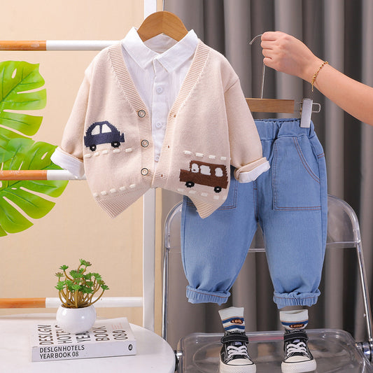 SSX220824-179 طقم ولادي 3 قطع ( قميص + جكيت صوف + بنطلون جينز )