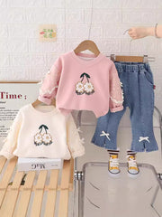 SSN040924-60 طقم بناتي خريفي ربيعي قطعتين ( بلوزة + بنطلون جينز)