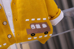 SSX220824-179 طقم ولادي 3 قطع ( قميص + جكيت صوف + بنطلون جينز )