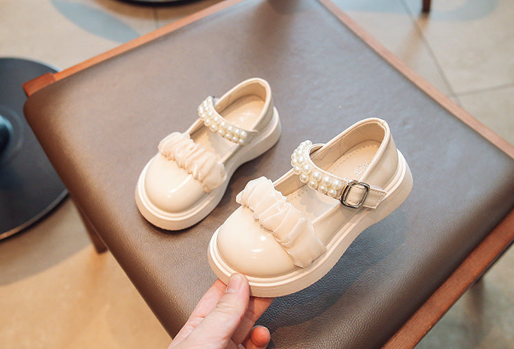 WDY260924-6 حذاء بناتي للأعياد والمناسبات مزين باللولو طبي ومريح